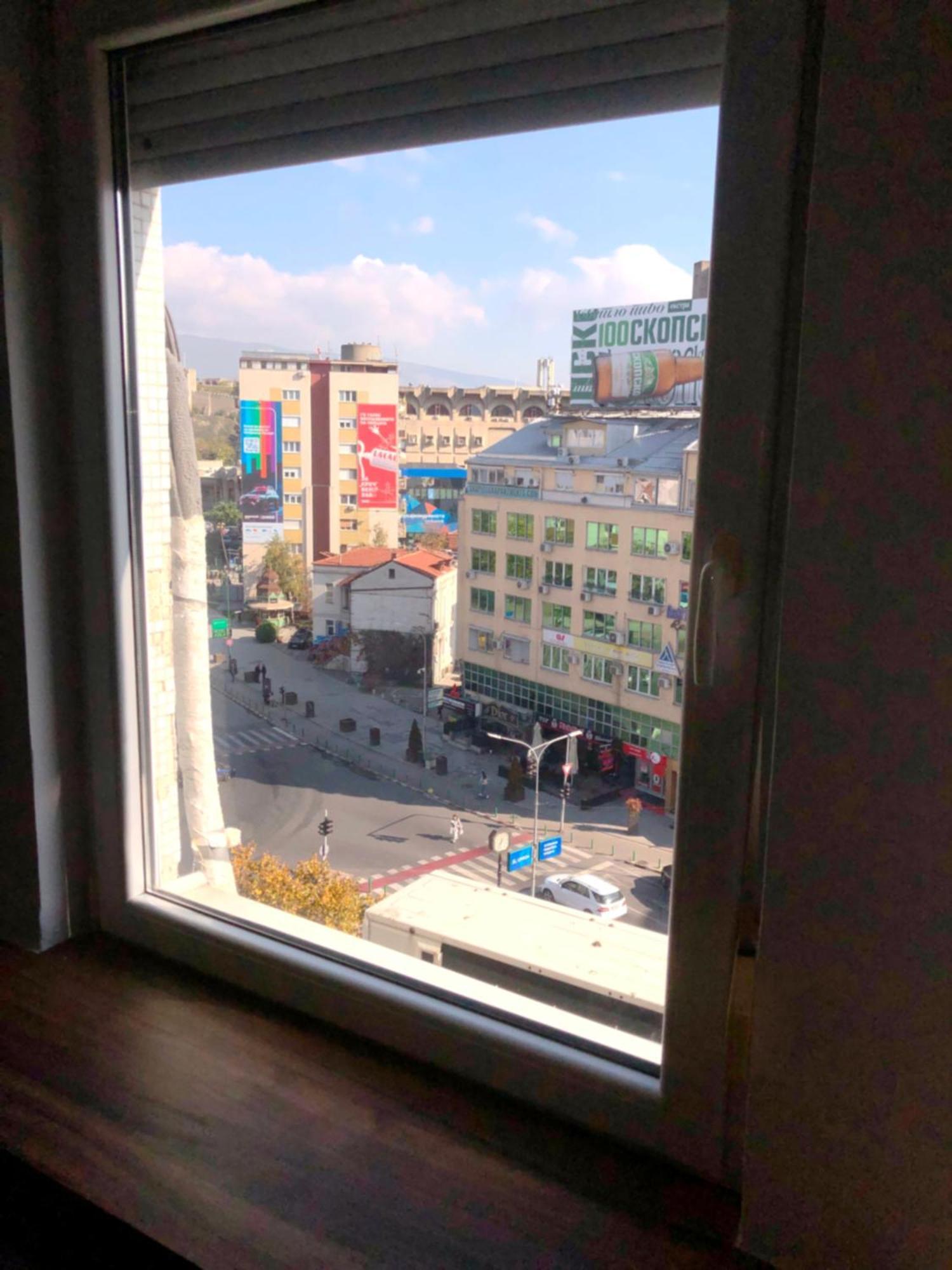 Hotel Room City Square With Great View No Parking 斯科普里 外观 照片